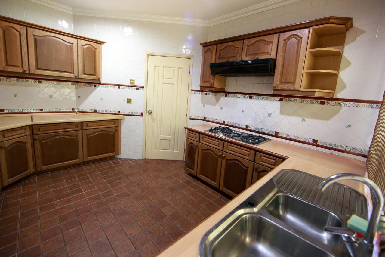 Beta Service Apartment Лабуан Екстер'єр фото